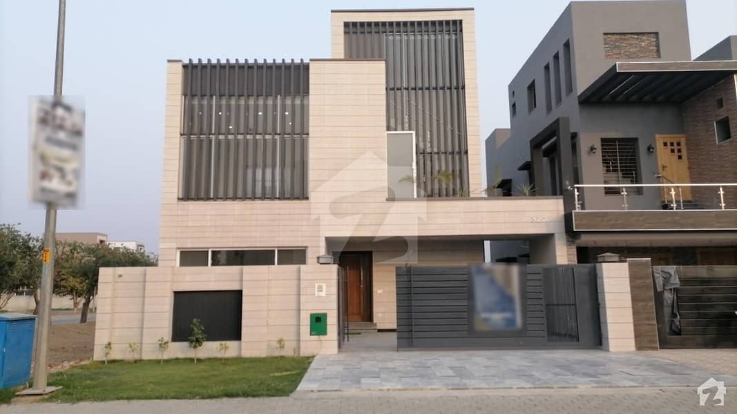 10 Marla Brand New Luxary House on 80 Feet Road for Sale