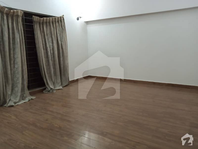 01 Kanal Modern Beautiful Upper Portion Available For Rent