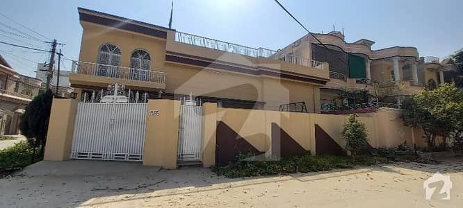 Centrally Located Housefor Rent In Model Town Available