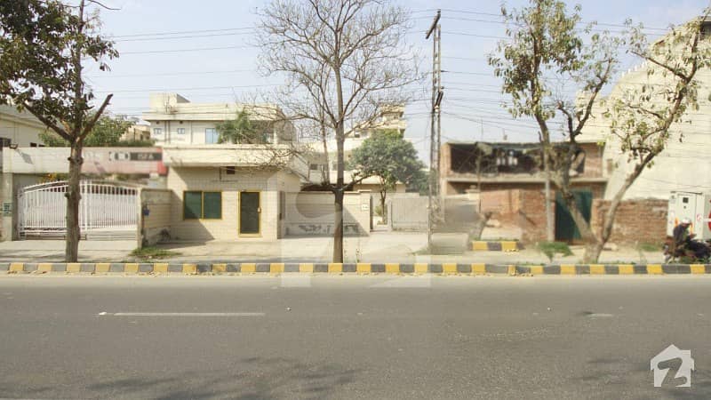 2 Kanal Commercial House Is Available For Rent On Main Boulevard Johar Town Lahore