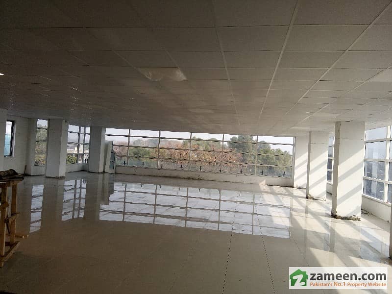 Commercial Floor Is Available For Sale Commercial Floor Is Available For Sale