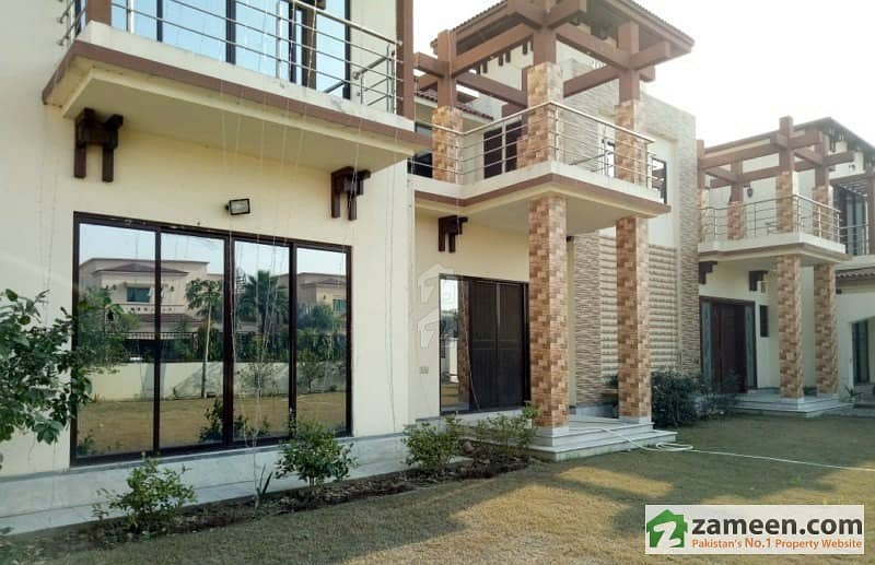 2 Kanal House In Ideal Location In Lake City  Sector M1
