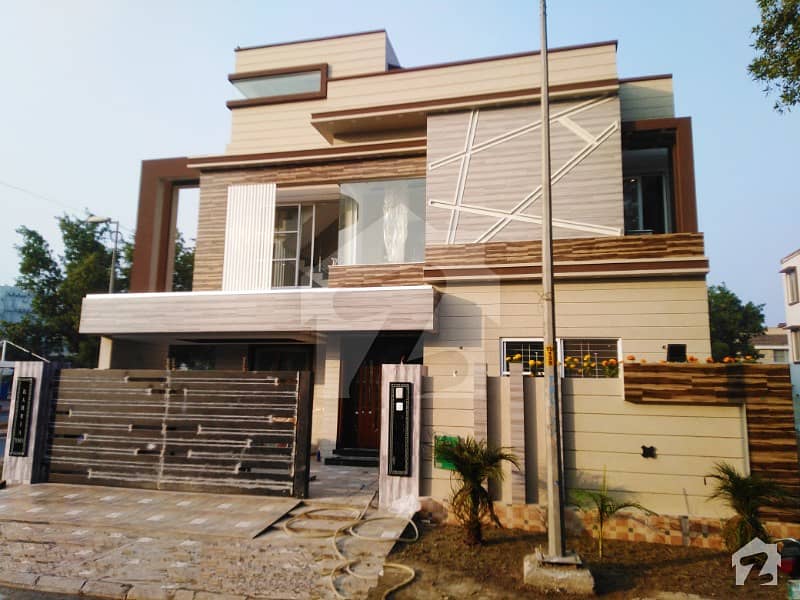 12 Marla Corner House For Rent Overseas A Block Bahria Town Lahore
