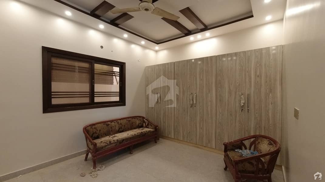 گلستانِِ جوہر ۔ بلاک 14 گلستانِ جوہر کراچی میں 5 کمروں کا 11 مرلہ مکان 3.5 کروڑ میں برائے فروخت۔