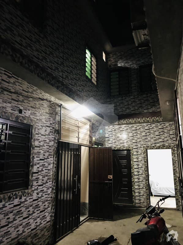 رحمان پورہ (فیروز پور روڈ) لاہور میں 4 کمروں کا 3 مرلہ مکان 35 ہزار میں کرایہ پر دستیاب ہے۔
