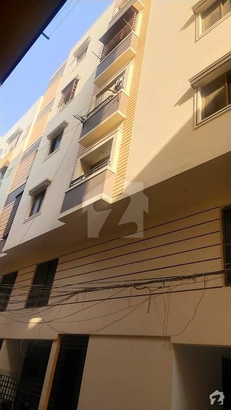 پی ای سی ایچ ایس بلاک 2 پی ای سی ایچ ایس جمشید ٹاؤن کراچی میں 2 کمروں کا 3 مرلہ فلیٹ 1.15 کروڑ میں برائے فروخت۔