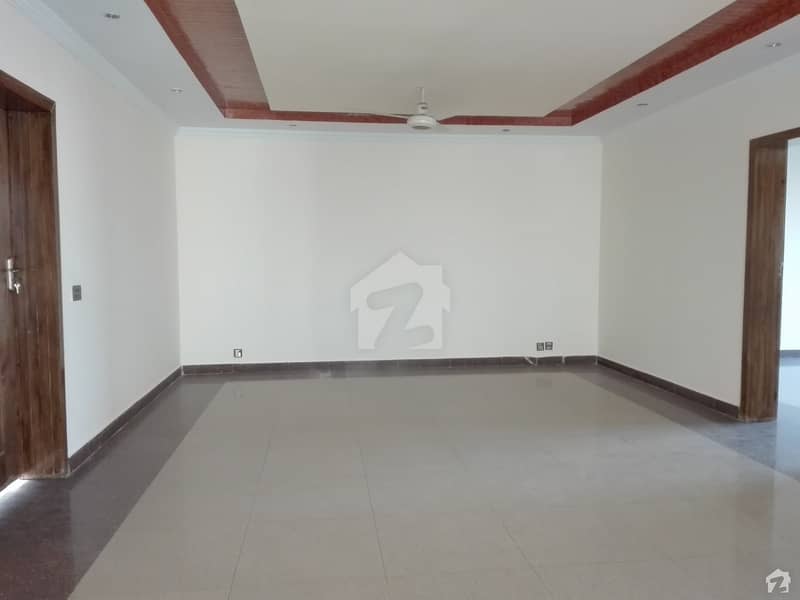 In E-11 Flat For Sale Sized 1080 Square Feet