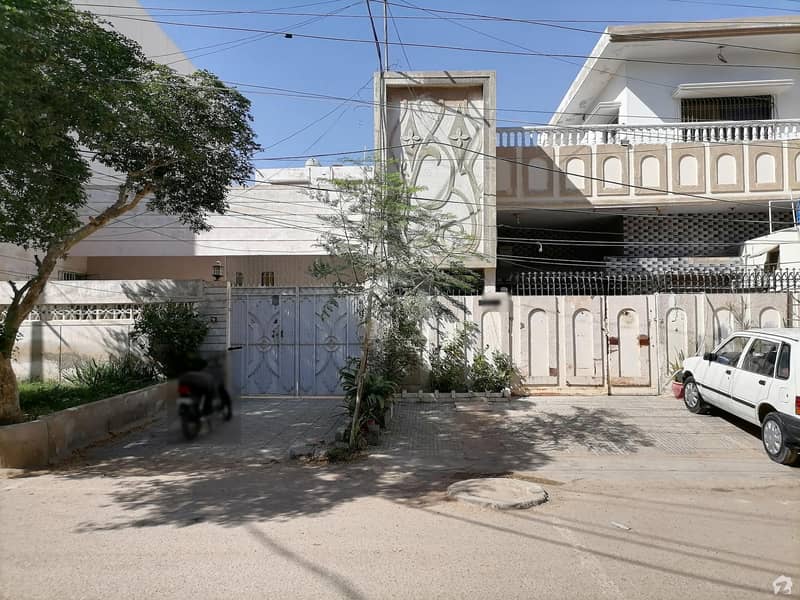 نارتھ ناظم آباد ۔ بلاک آئی نارتھ ناظم آباد کراچی میں 3 کمروں کا 8 مرلہ مکان 2.7 کروڑ میں برائے فروخت۔