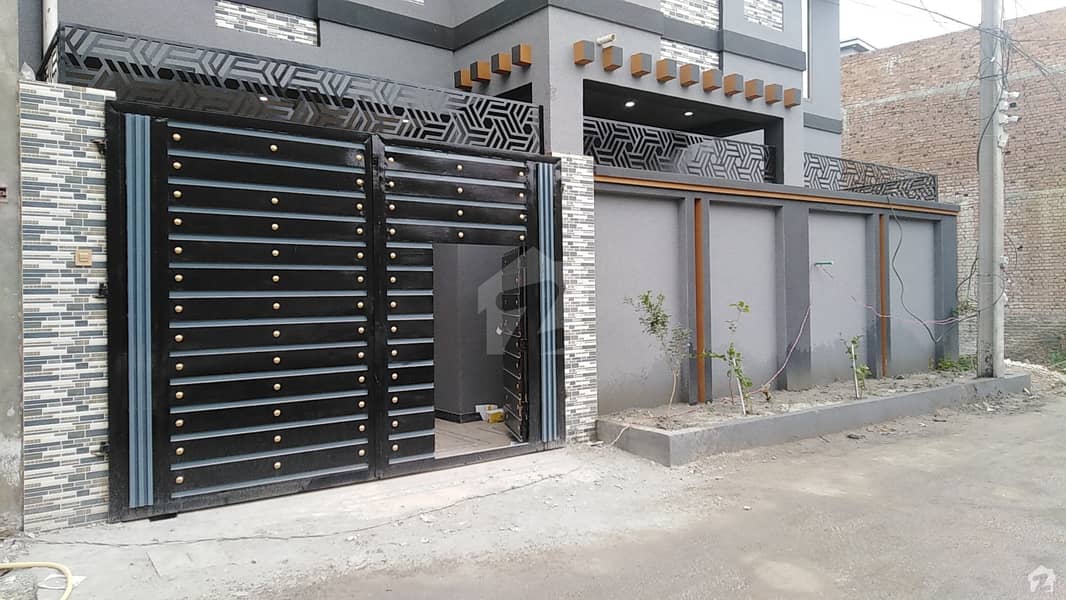 ارباب سبز علی خان ٹاؤن ایگزیکٹو لاجز ارباب سبز علی خان ٹاؤن ورسک روڈ پشاور میں 7 کمروں کا 8 مرلہ مکان 2.1 کروڑ میں برائے فروخت۔