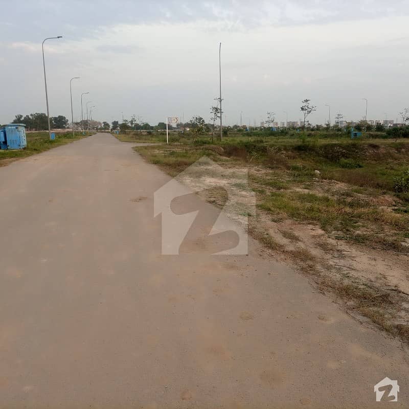 15.4 Marla Corner Residential Single Option Don't Missed Plot For Sale In Dha Phase 8