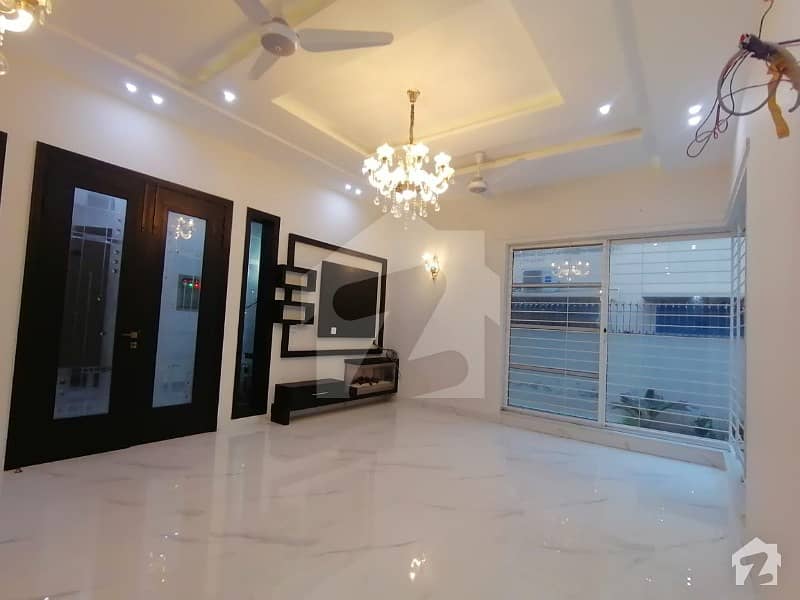 1 Kanal Luxury House For Rent In Dha Phase 4