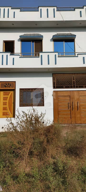 پرانی پنڈی منڈی بہاؤالدین میں 5 کمروں کا 5 مرلہ مکان 12 ہزار میں کرایہ پر دستیاب ہے۔