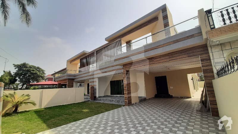 Attached Original Pictures 20 Marla Brand New House Near Lalik Jan Chowk Available For Rent