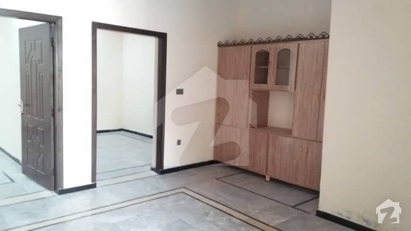 جگیوٹ روڈ اسلام آباد میں 2 کمروں کا 3 مرلہ مکان 25 لاکھ میں برائے فروخت۔