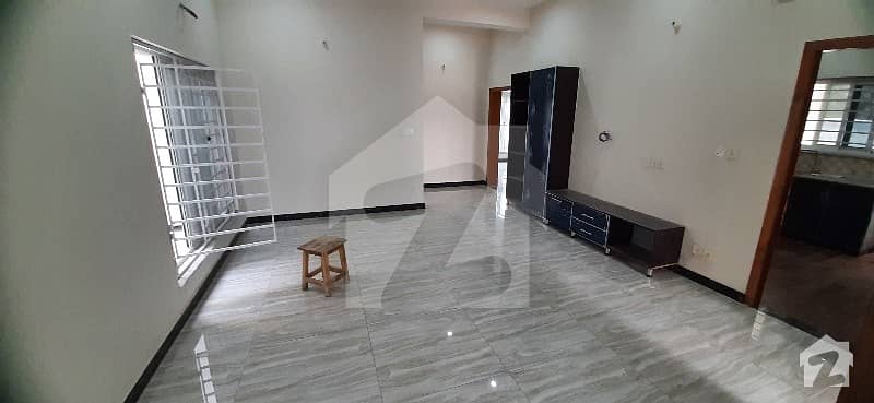 10 Marla House In Gulberg Residencia Islamabad For Sale