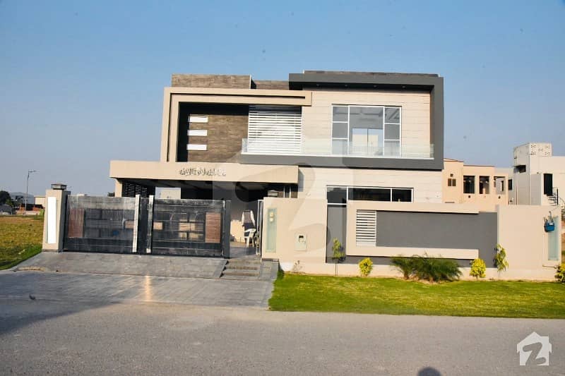 1 Kanal Modern Bungalow Is Available For Rent In Dha Phase 7 T Block.