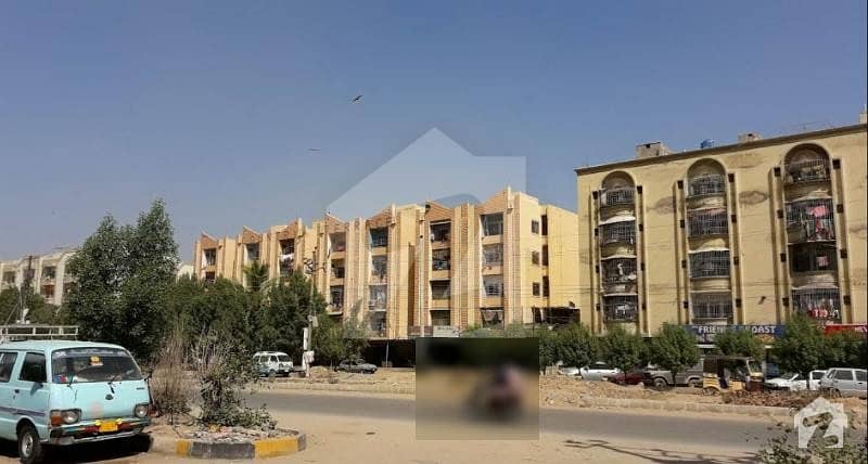 کنٹری ٹیریس سکیم 33 کراچی میں 3 کمروں کا 7 مرلہ فلیٹ 96 لاکھ میں برائے فروخت۔