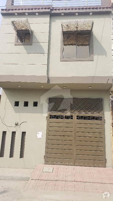 حمزہ ٹاؤن لاہور میں 3 کمروں کا 3 مرلہ مکان 50 لاکھ میں برائے فروخت۔