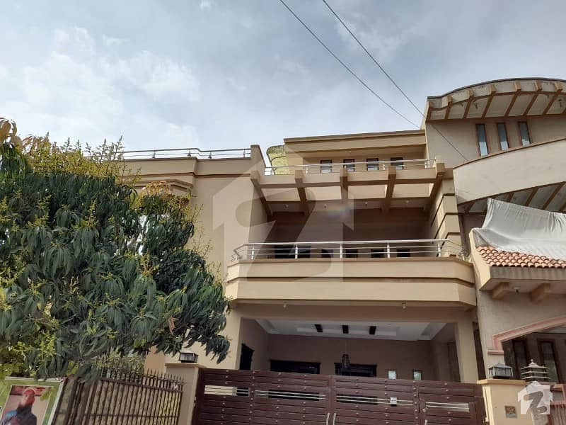 10 Marla Double Storey corner House For Sale