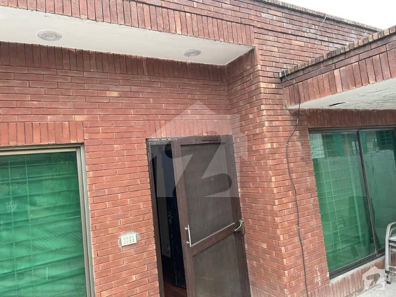 House For Sale 10 Marla Faisal Town Lahore