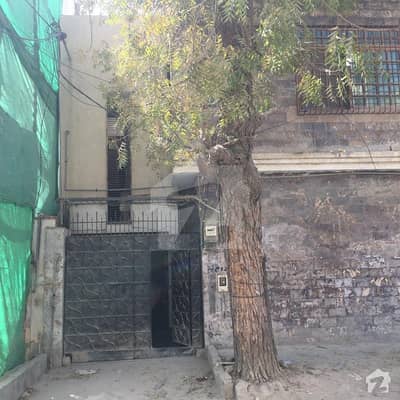 بلوچس کالونی بِن قاسم ٹاؤن کراچی میں 6 کمروں کا 8 مرلہ مکان 3.6 کروڑ میں برائے فروخت۔