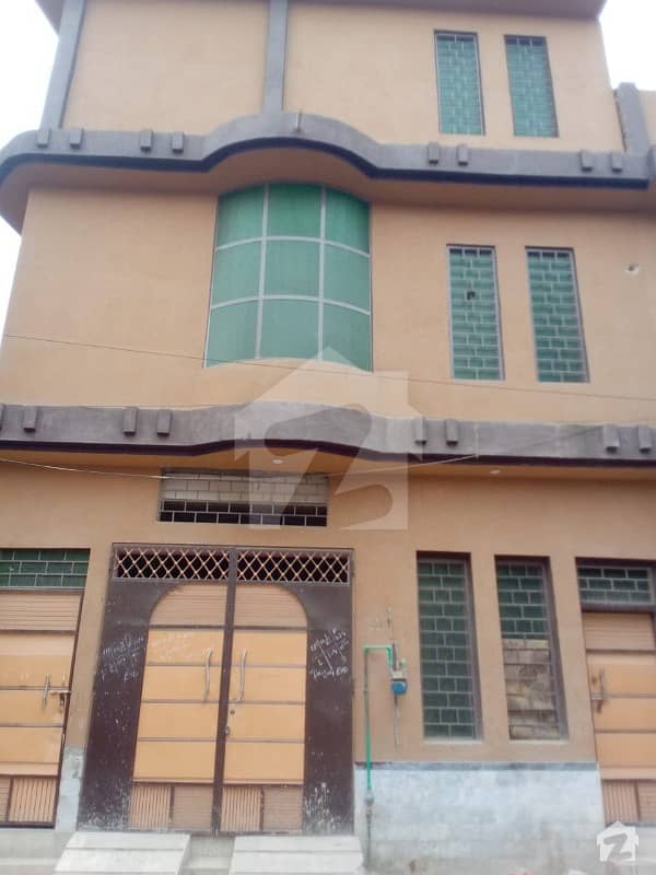 ڈلا زیک روڈ پشاور میں 6 کمروں کا 2 مرلہ مکان 70 لاکھ میں برائے فروخت۔