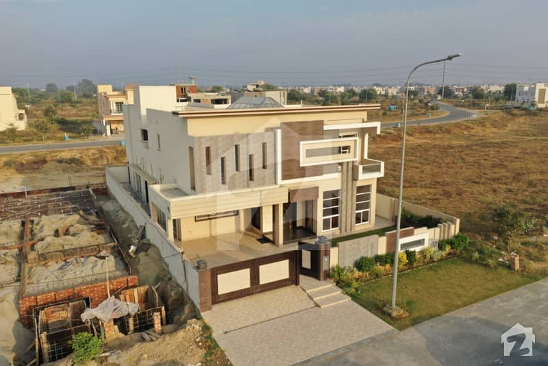 Magnificent 1 Kanal House For Sale In D H A Phase 8 Block S Lahore
