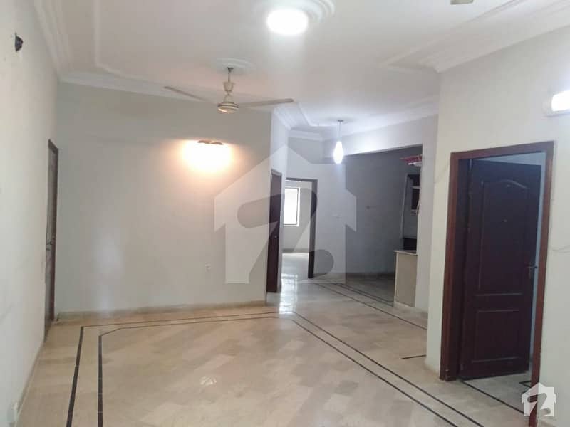 3 Bedrooms Portion For Rent In Clifton