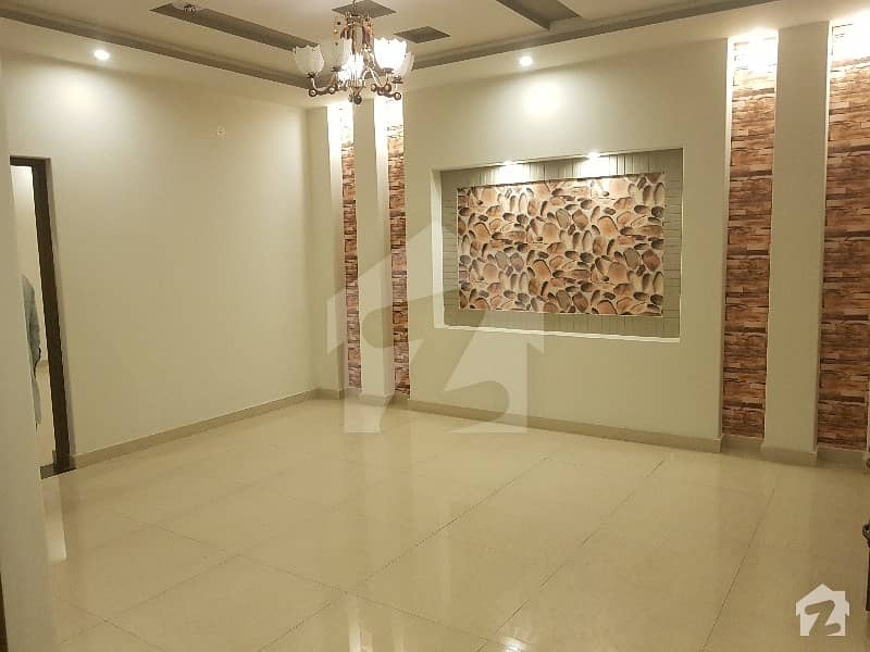 Spacious Upper Portion Is Available For Rent In Ideal Location Of Gulshan-e-Lahore