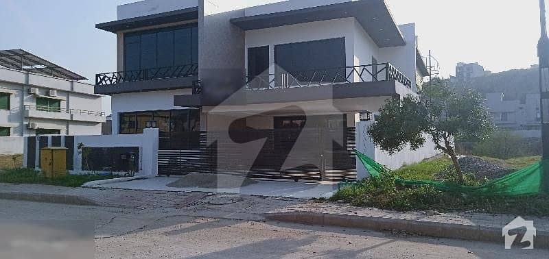 3600  Square Feet House In Bahria Town Is Available