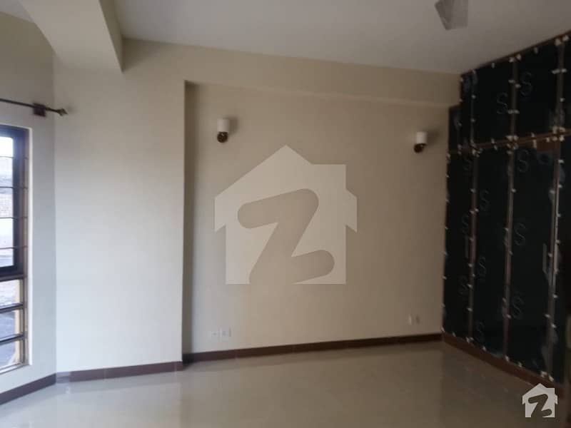 3 Bed Apartment Available For Rent In Askari Tower 3 Sector F Dha 5