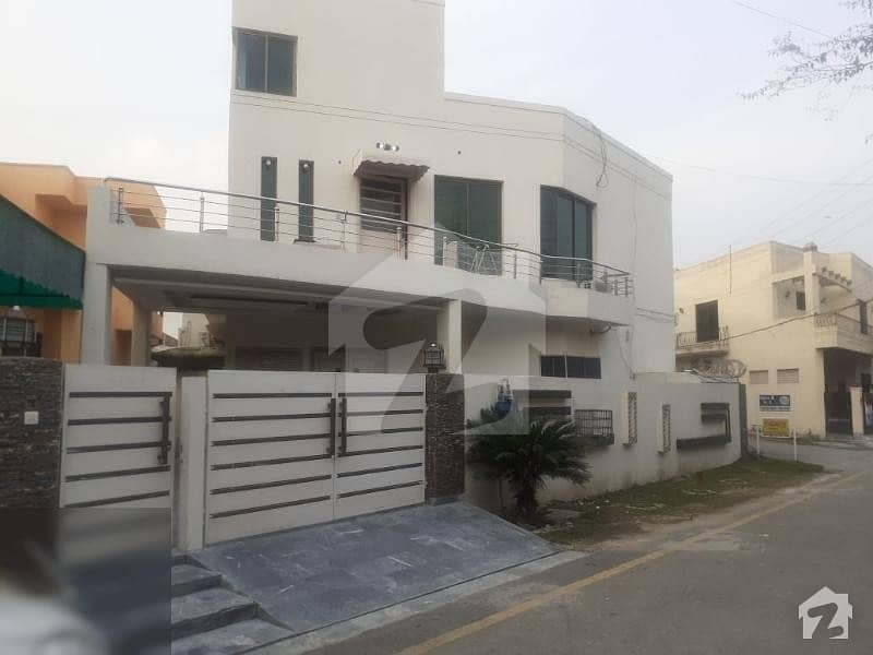 9 Marla House In Punjab Cooperative Society Block B For Sale