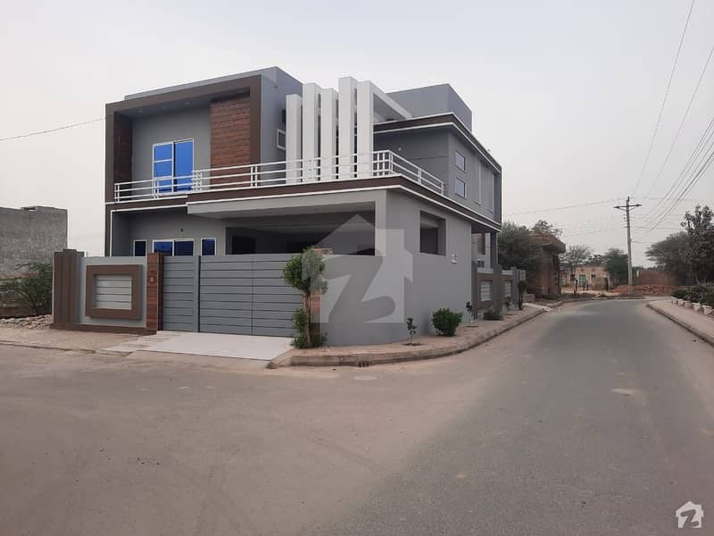 10 Marla Corner Double Storey Park Facing House