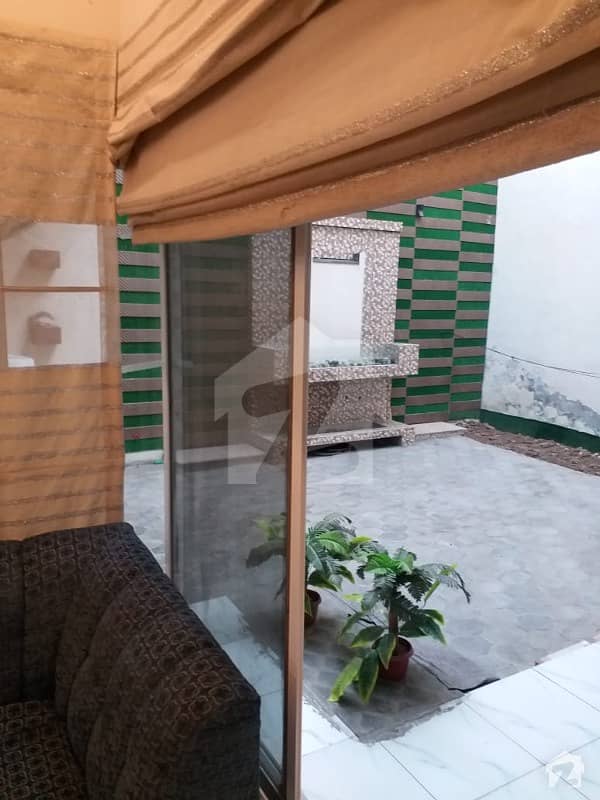 ایڈن گارڈنز فیصل آباد میں 5 کمروں کا 8 مرلہ مکان 2.25 کروڑ میں برائے فروخت۔