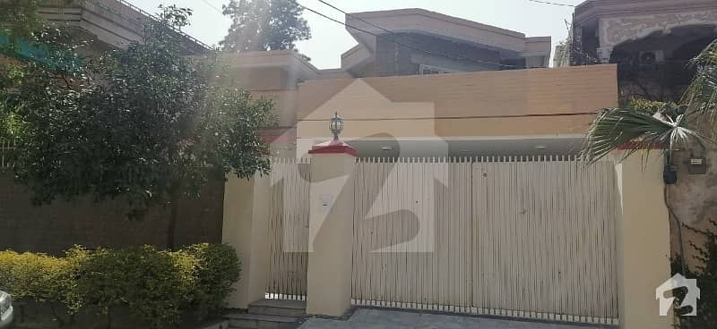 Phase 6 Sector F-4 1 Kanal Single Storey House For Rent