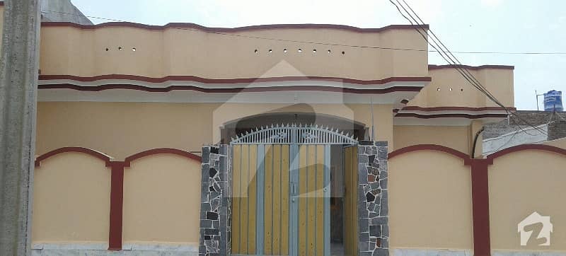 1575  Square Feet House In Ashraf Town For Sale