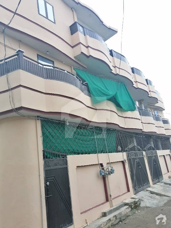 A Spacious 1350  Square Feet Upper Portion In Mohra Chowk