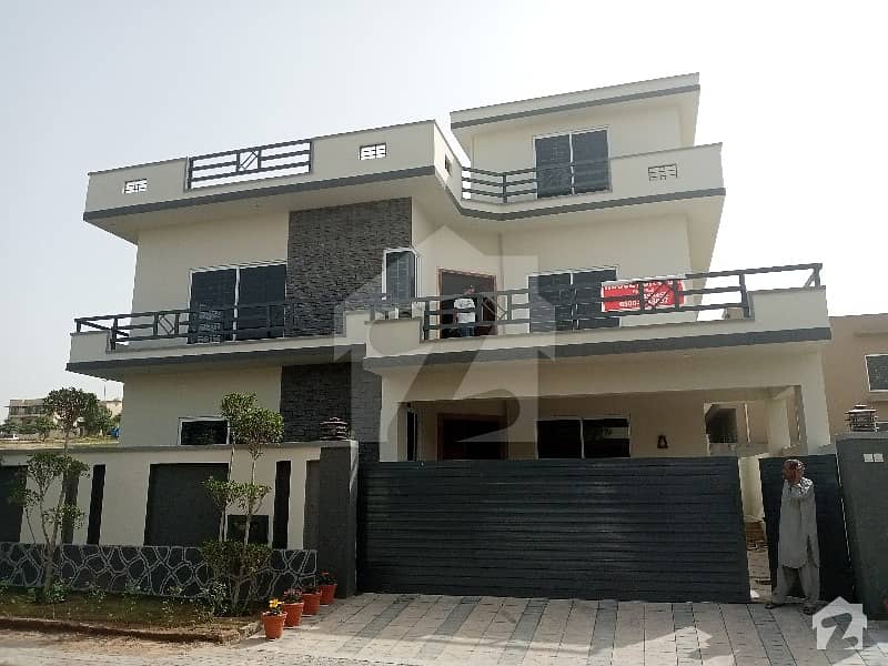 Beautiful Brand New 9 Bedrooms House Sector E