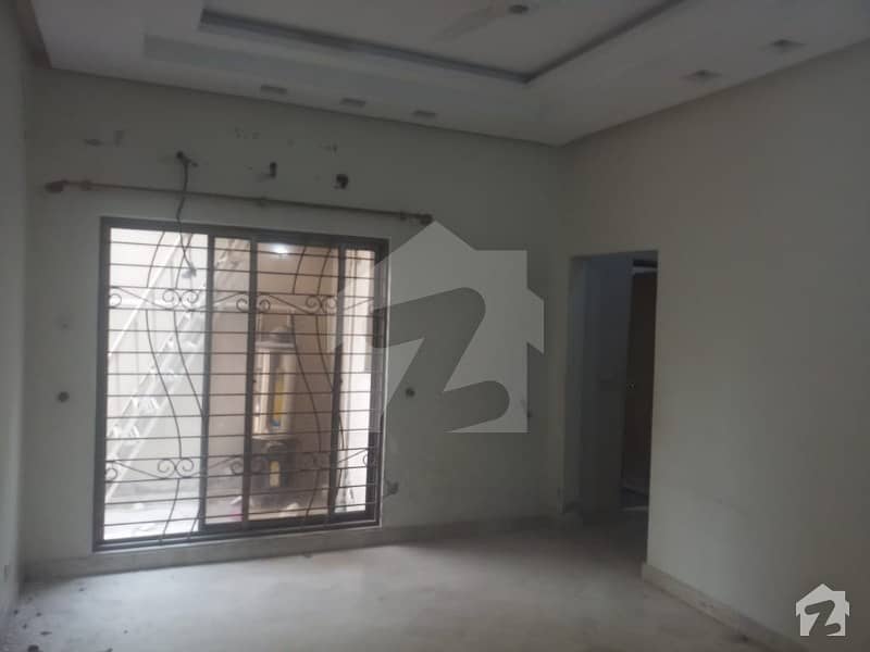 10 Marla Double Storey House For Rent In Canal View Society Lahore