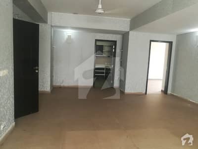 Gulberg One Bedroom Apartment For Rent Mm Alam Link Prime Location