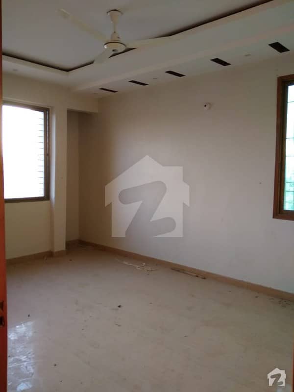 1350  Square Feet Upper Portion In University Road For Sale