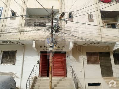 پارک ویو ٹاور کراچی میں 3 کمروں کا 5 مرلہ فلیٹ 1.3 کروڑ میں برائے فروخت۔