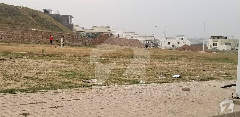 Usman D Commercial Plot 20*30 Plot No 1A Near To Masjid Available For Sale