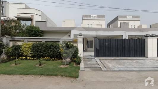 Perfect 1 Kanal House In Main Canal Bank Road For Sale Perfect 1 Kanal House In Main Canal Bank Road For Sale