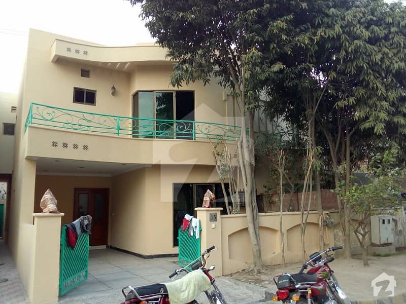 ڈیوائن ہومز لاہور میں 3 کمروں کا 8 مرلہ مکان 1.78 کروڑ میں برائے فروخت۔