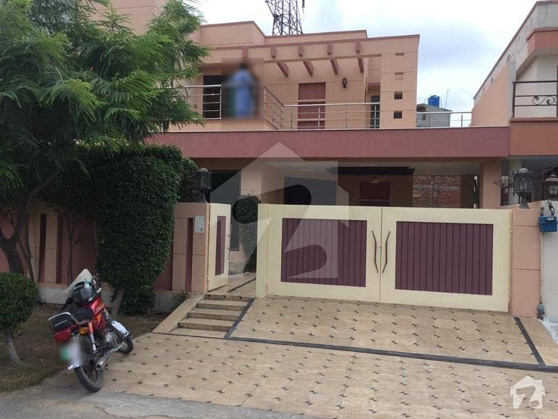 8 Marla Old House For Sale In Dha Phase 3 Block Xx  At Very Excellent Location