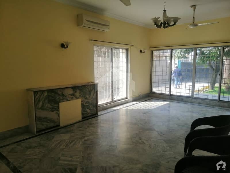 3200 Square Feet Lower Portion For Rent In The Perfect Location Of G-9
