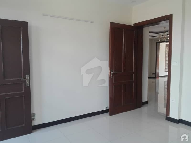 1150 Square Feet Flat For Rent In G-11