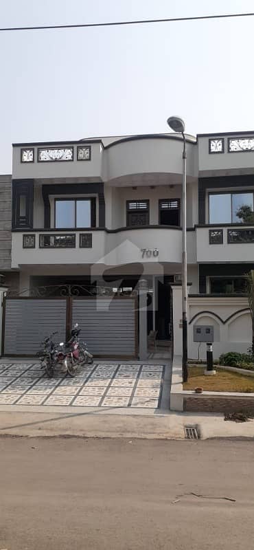 I-8 3 Triple Storey Opposite Kachnar Park For Sale I-8 3 Triple Storey Opposite Kachnar Park For Sale