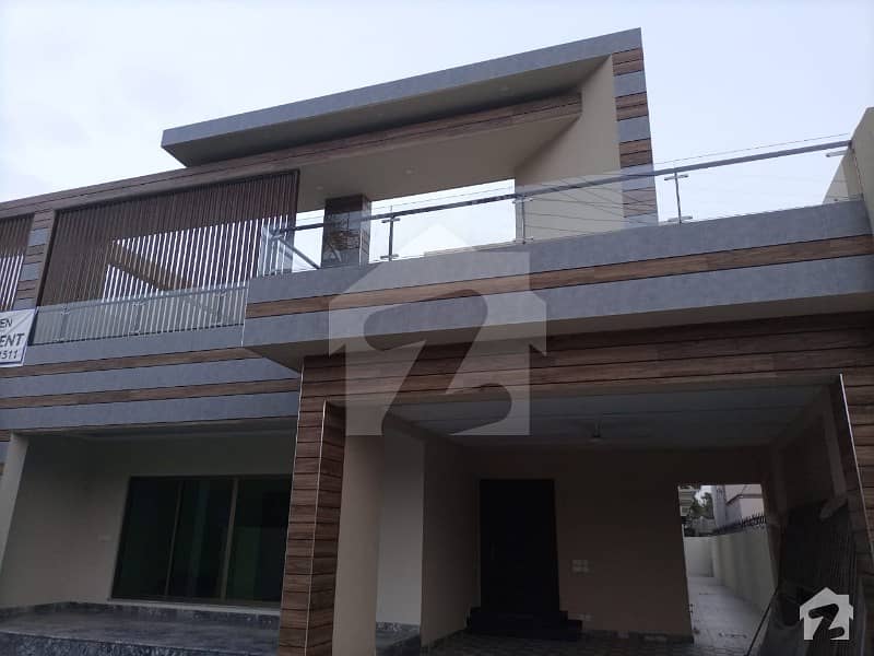 100% Original Pictures Of Luxury 1 Kanal Pair Bungalow In Phase 2